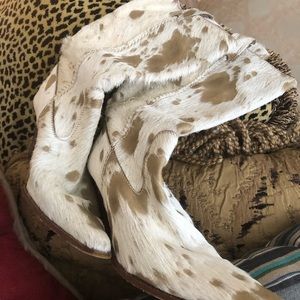 Size 6 Michael Kors pony hair boots